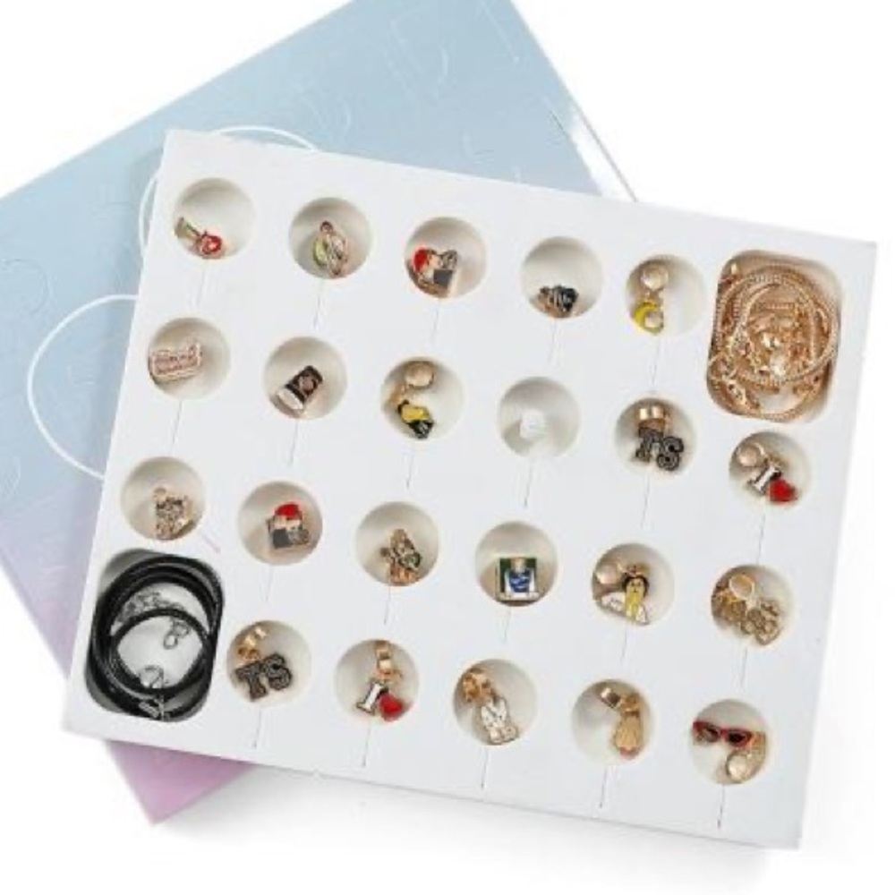 New Taylor Swift TS Swiftie Blind Bracelet Box Bead Set